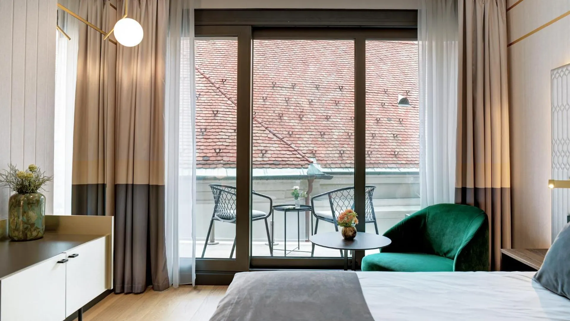Aparthotel Emerald Downtown Luxury Suites By Continental Group Budapešť