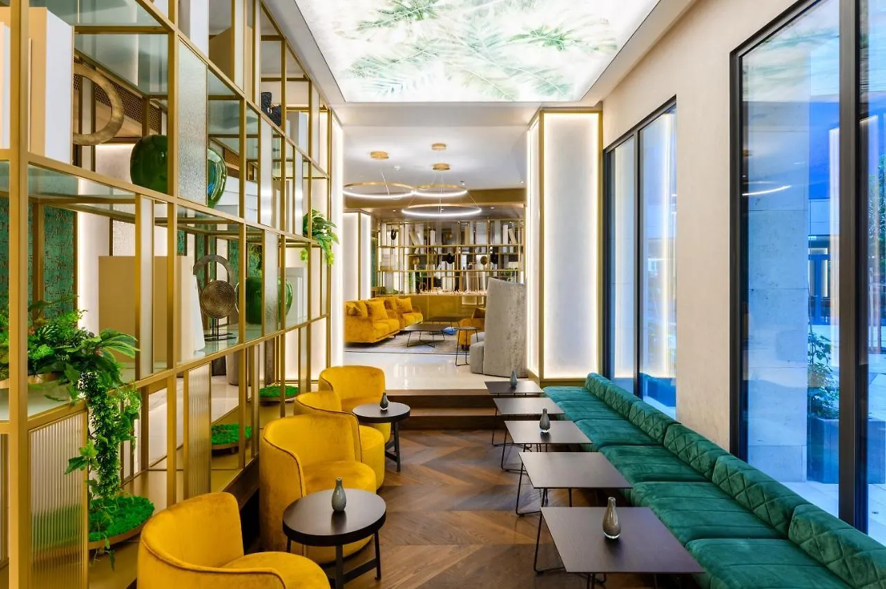 Emerald Downtown Luxury Suites By Continental Group Budapest