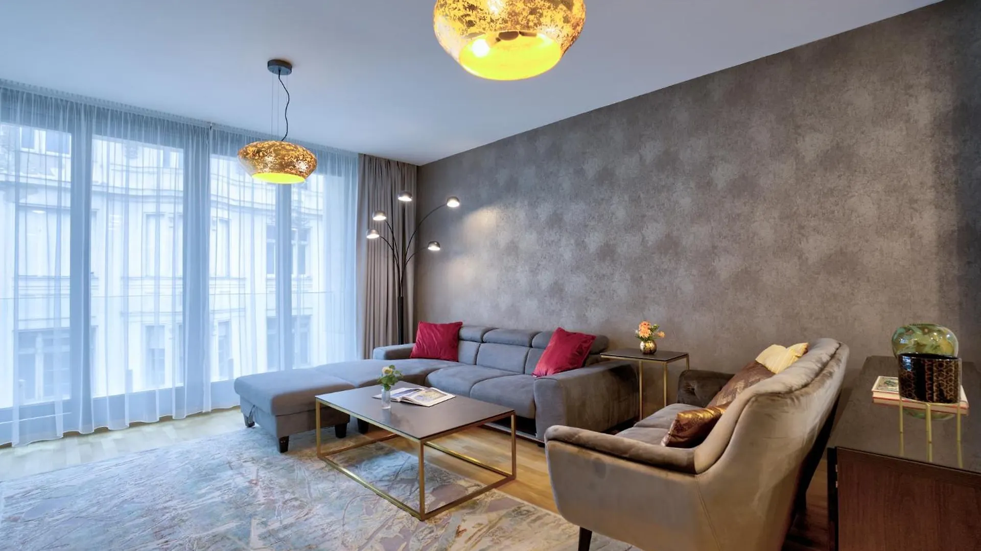 Emerald Downtown Luxury Suites By Continental Group Budapest Aparthotel