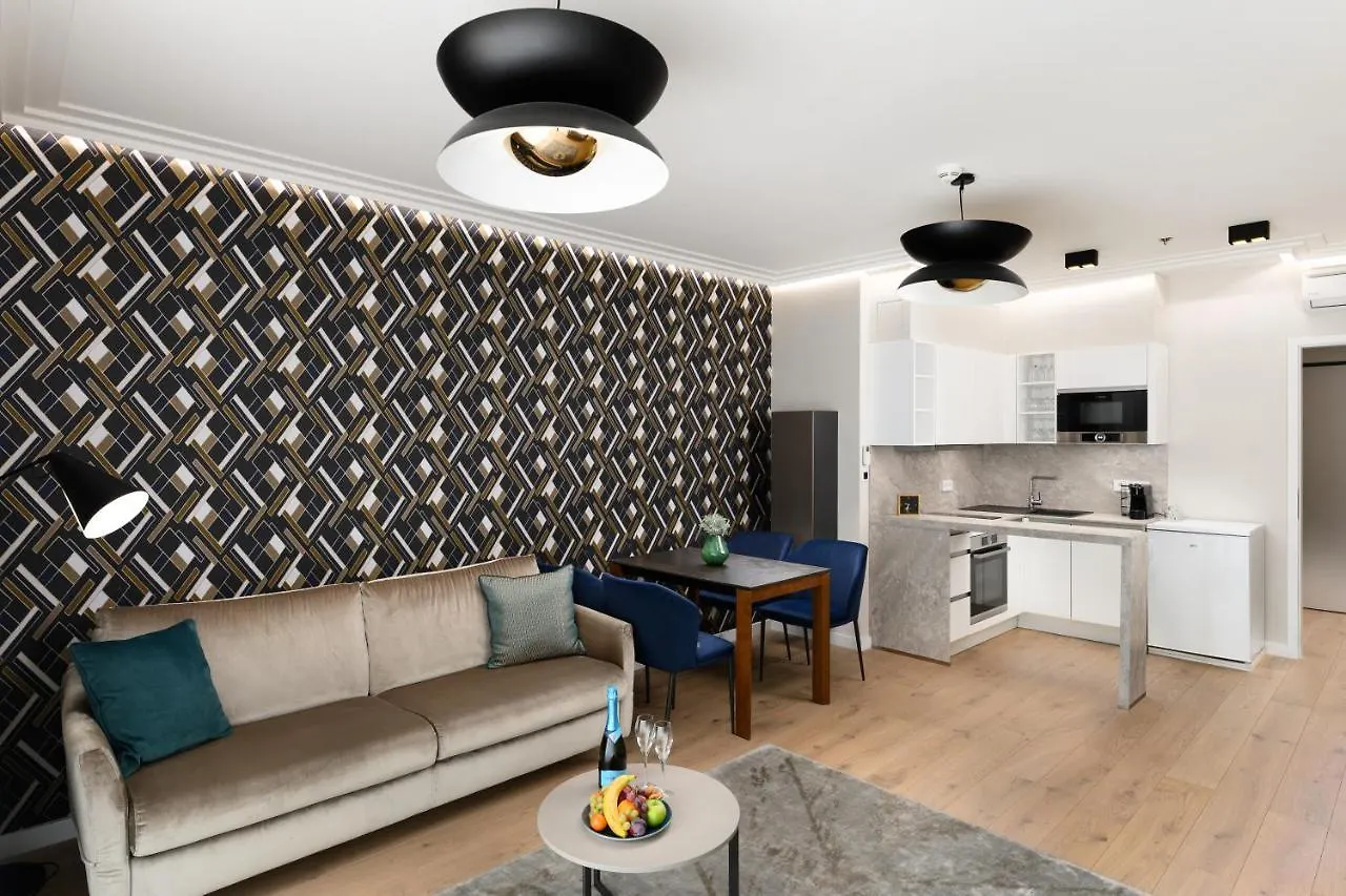 Emerald Downtown Luxury Suites By Continental Group Budapest 2*,